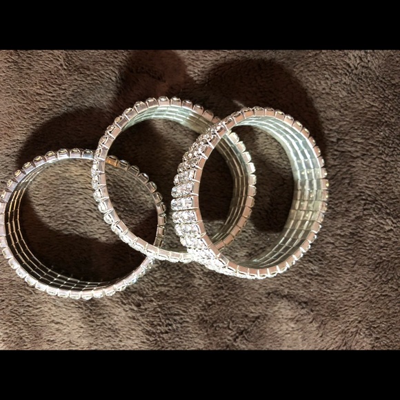 3 BEAUTIFUL BRACELETS NWOT - Picture 3 of 4